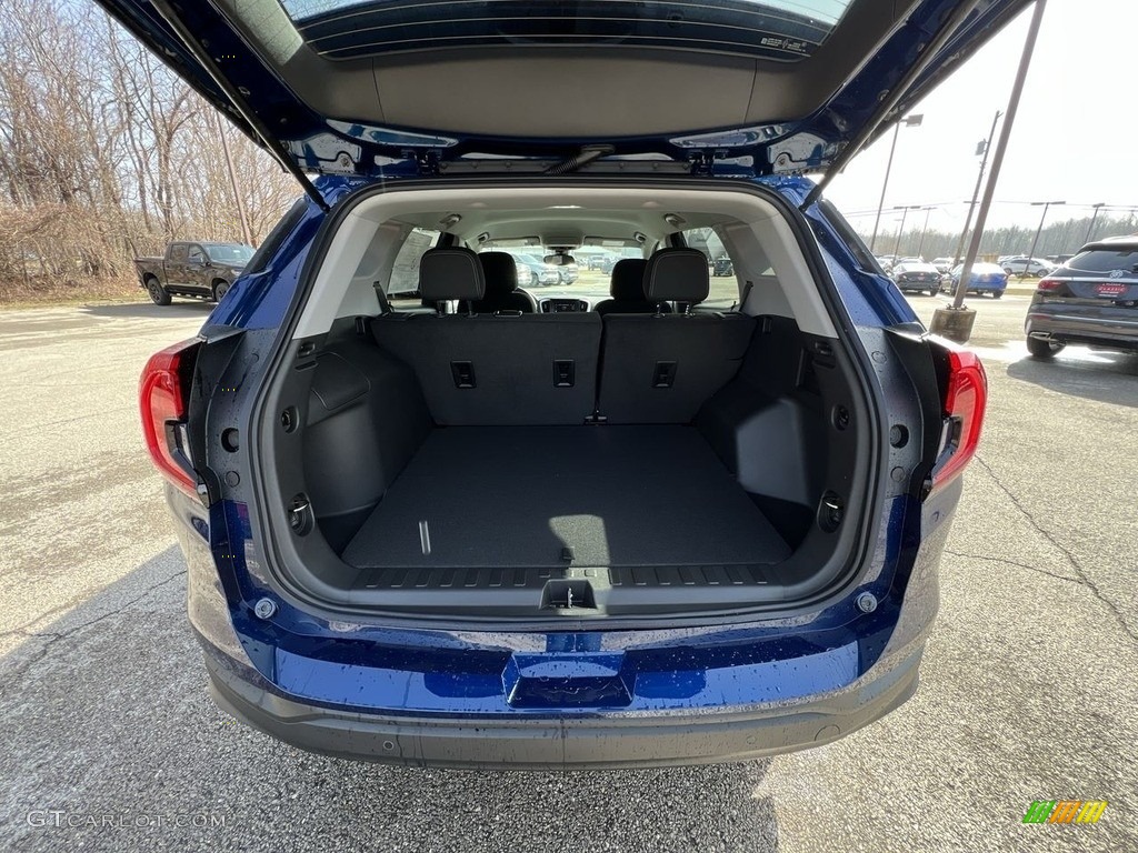 2023 GMC Terrain SLE AWD Trunk Photos