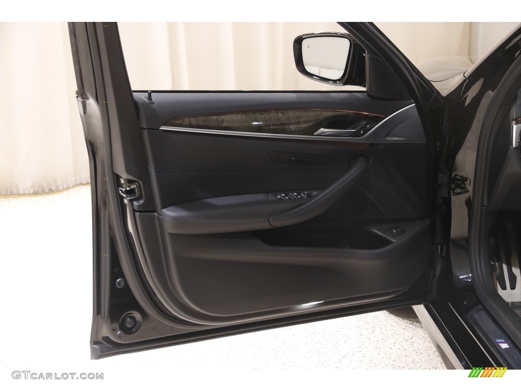 2019 5 Series 530i xDrive Sedan - Black Sapphire Metallic / Black photo #4