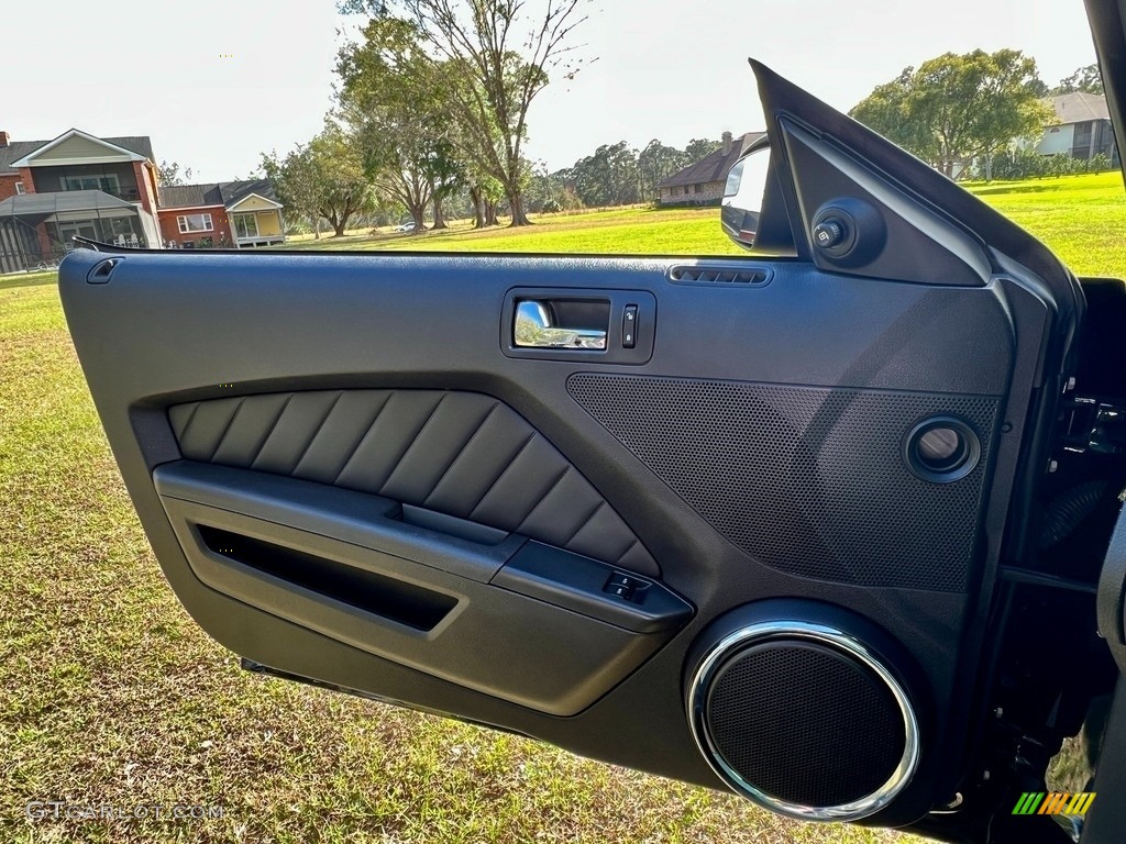 2014 Ford Mustang GT Premium Coupe Door Panel Photos