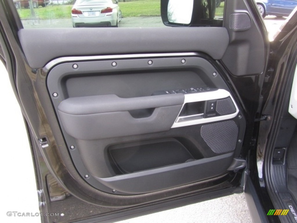 2022 Land Rover Defender 110 X-Dynamic SE Door Panel Photos