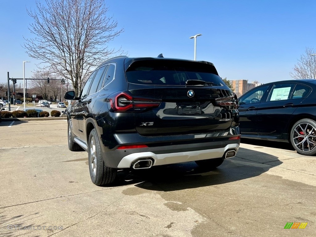 2023 X3 xDrive30i - Black Sapphire Metallic / Black photo #3