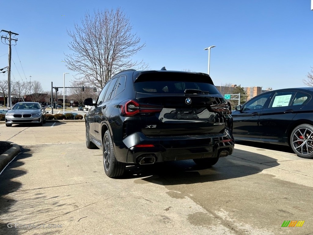 2023 X3 xDrive30i - Black Sapphire Metallic / Tacora Red photo #3