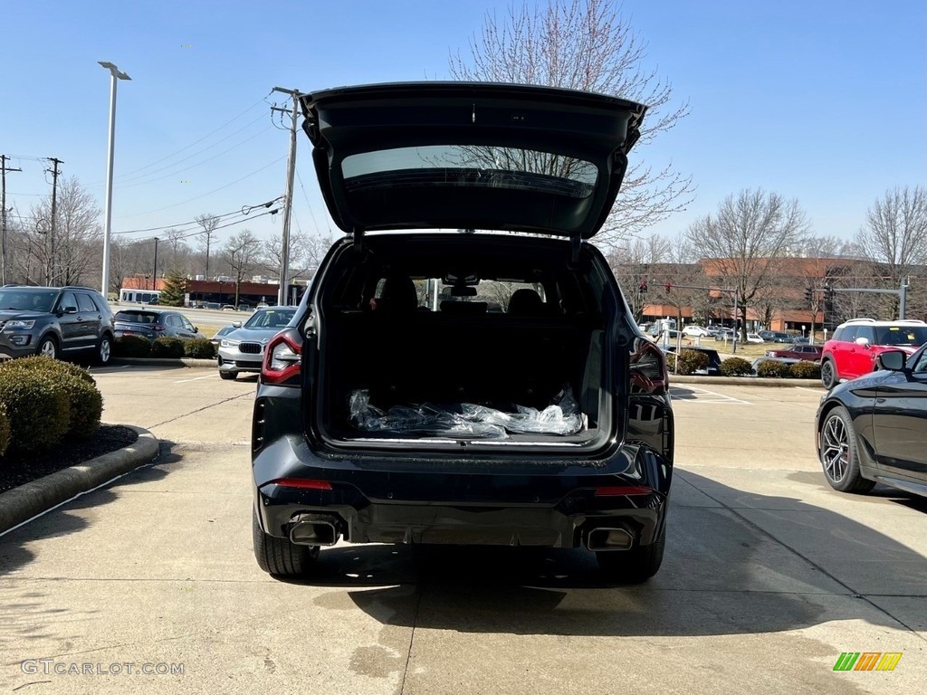 2023 X3 xDrive30i - Black Sapphire Metallic / Tacora Red photo #5