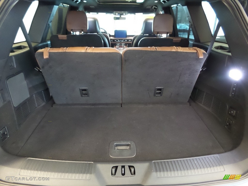 2022 Lincoln Aviator Reserve AWD Trunk Photos