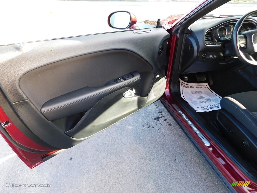 2020 Challenger R/T Scat Pack - Octane Red / Black photo #20