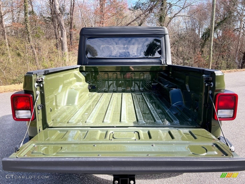 2021 Gladiator Willys 4x4 - Sarge Green / Black photo #8