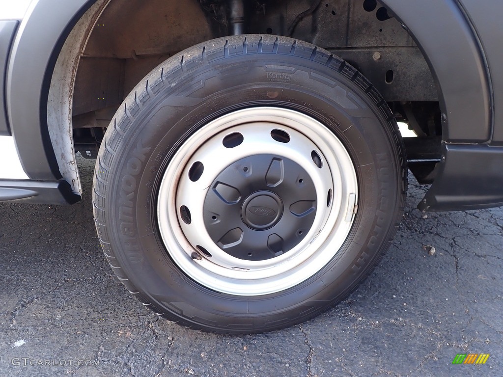2019 Ford Transit Van 250 MR Regular Wheel Photos