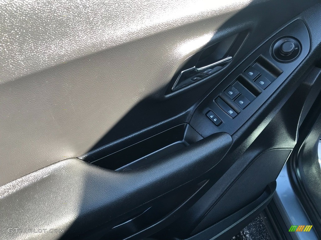 2020 Trax LS - Satin Steel Metallic / Jet Black photo #10