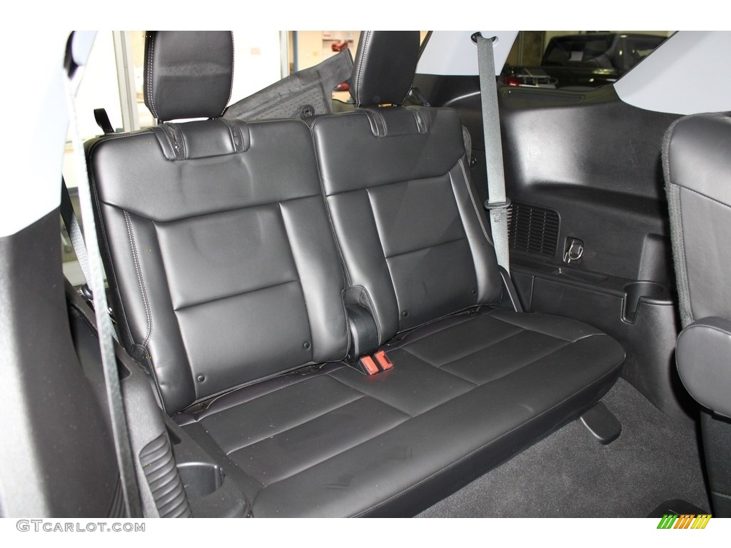 2021 Ford Explorer XLT 4WD Rear Seat Photo #145696799