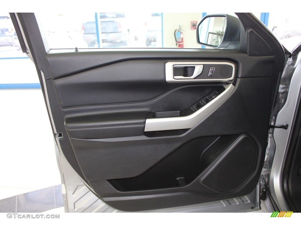2021 Ford Explorer XLT 4WD Ebony Door Panel Photo #145696817