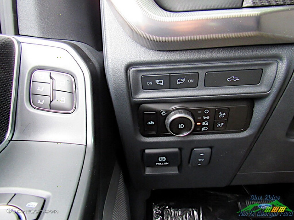 2023 Ford F150 SVT Raptor SuperCrew 4x4 Controls Photo #145697495