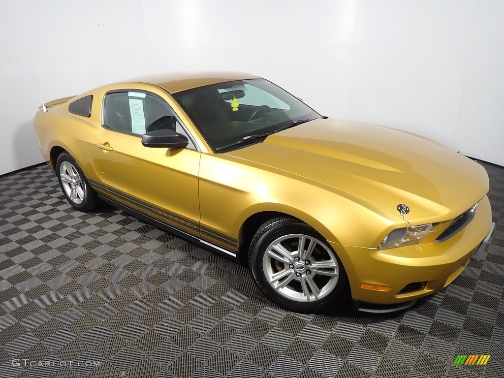 2010 Mustang V6 Coupe - Sunset Gold Metallic / Charcoal Black photo #2
