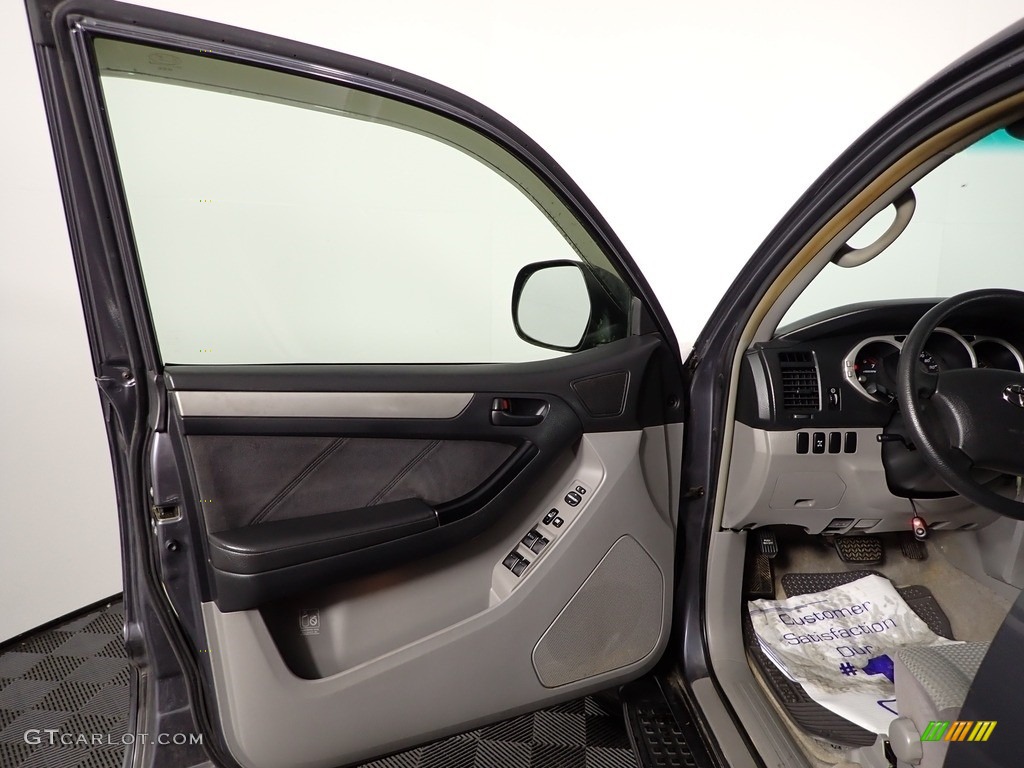 2004 4Runner SR5 4x4 - Galactic Gray Mica / Stone photo #9