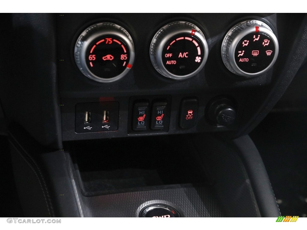 2020 Mitsubishi Outlander Sport SE AWC Controls Photo #145699043