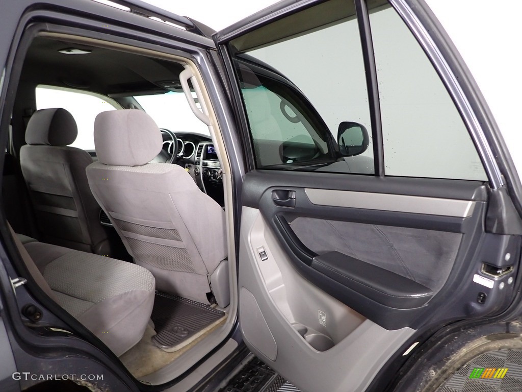 2004 4Runner SR5 4x4 - Galactic Gray Mica / Stone photo #22