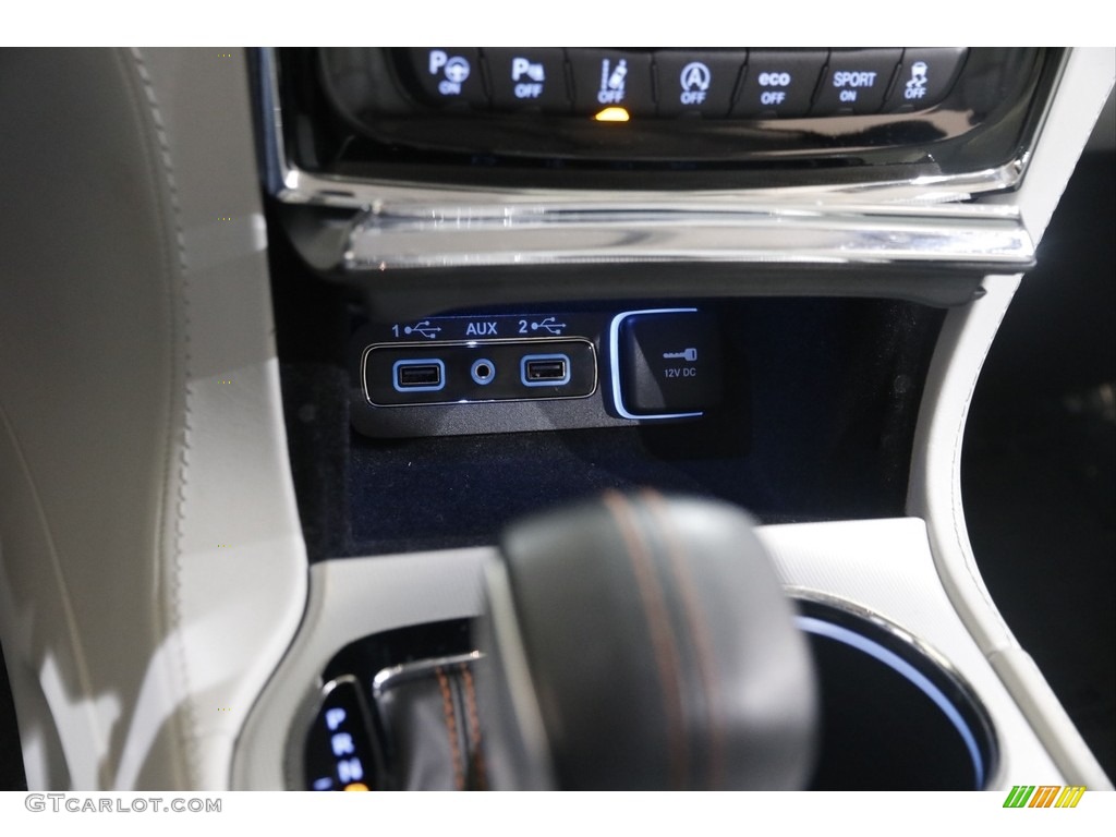2019 Grand Cherokee Summit 4x4 - Slate Blue Pearl / Indigo/Ski Gray photo #16