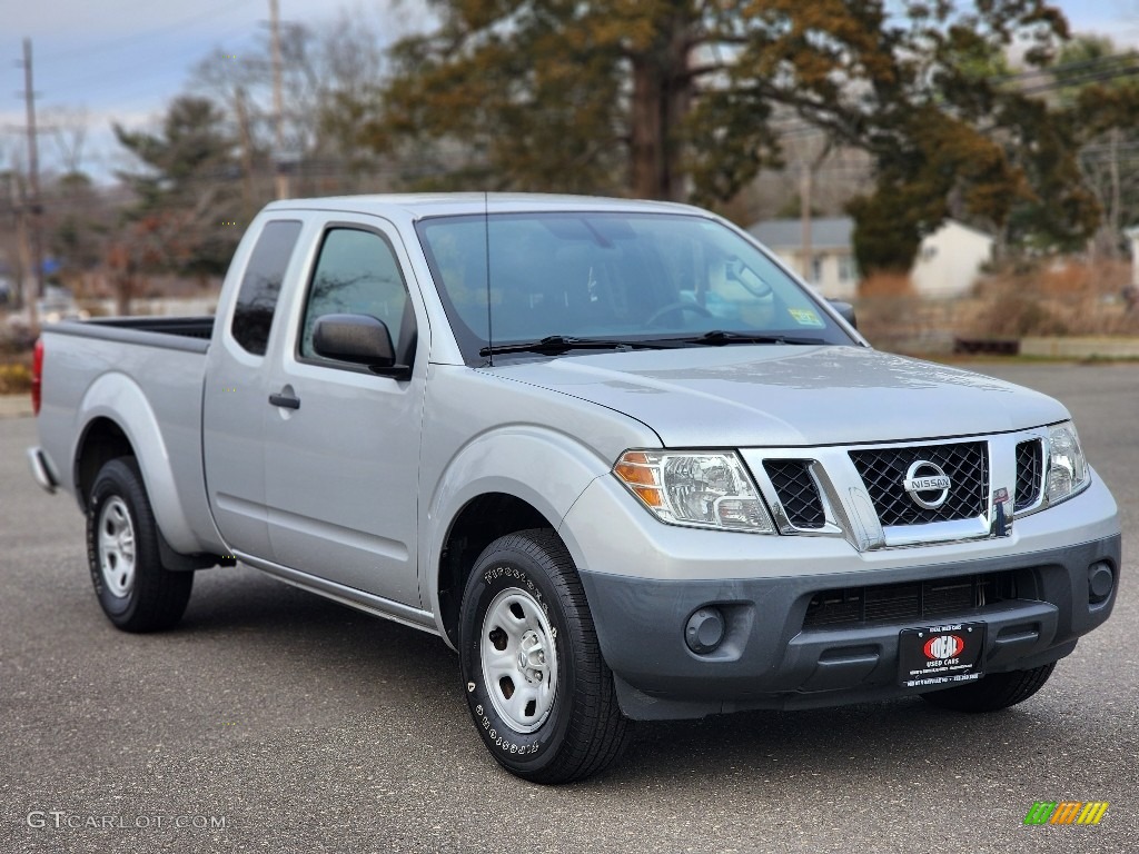 2017 Frontier S King Cab - Brilliant Silver / Steel photo #3