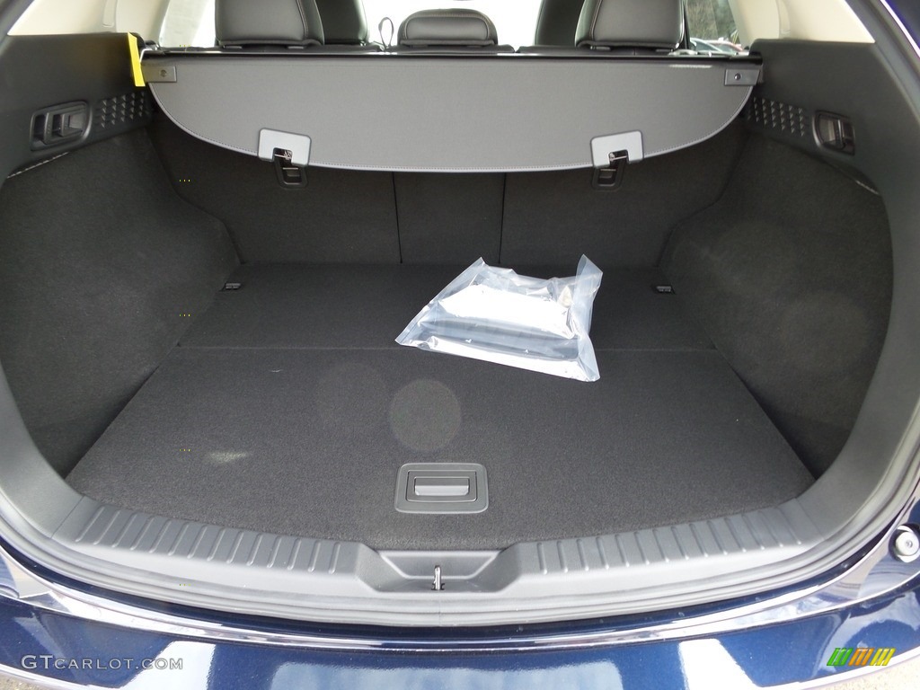 2023 Mazda CX-5 S Premium AWD Trunk Photos