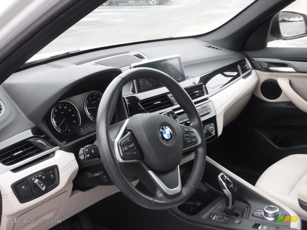 2020 X1 xDrive28i - Alpine White / Oyster/Black photo #12