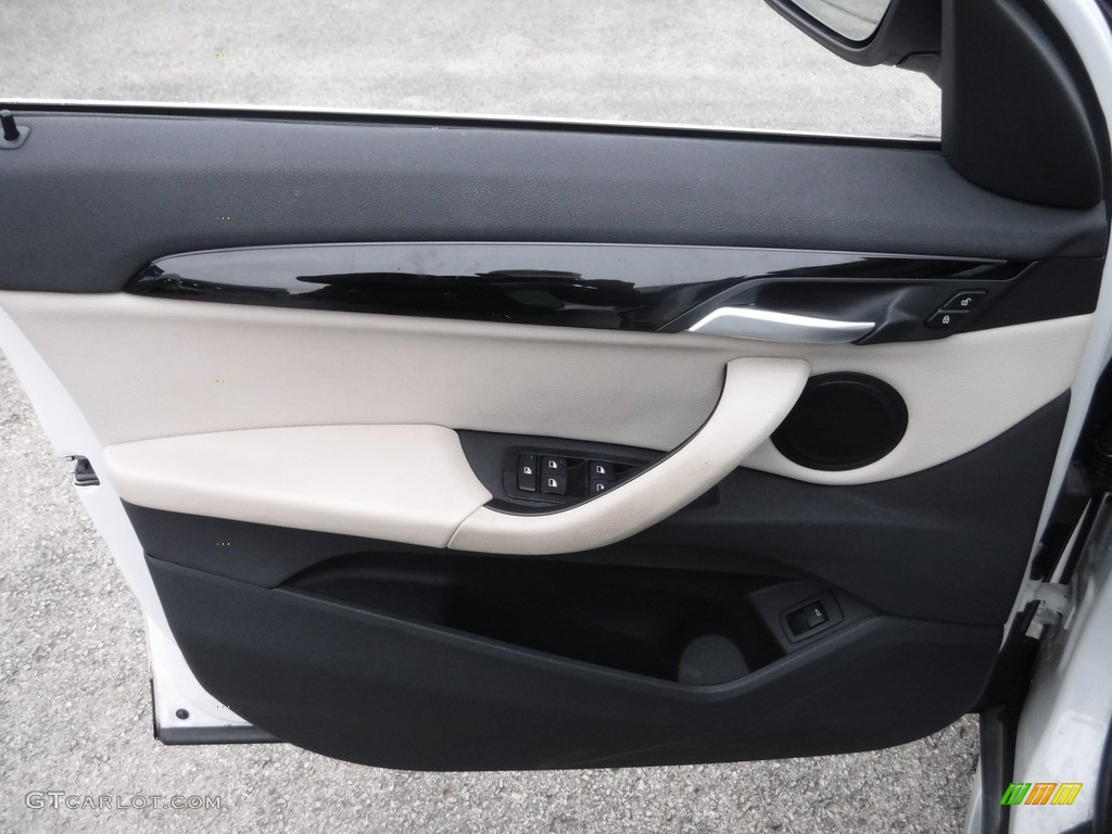 2020 X1 xDrive28i - Alpine White / Oyster/Black photo #13