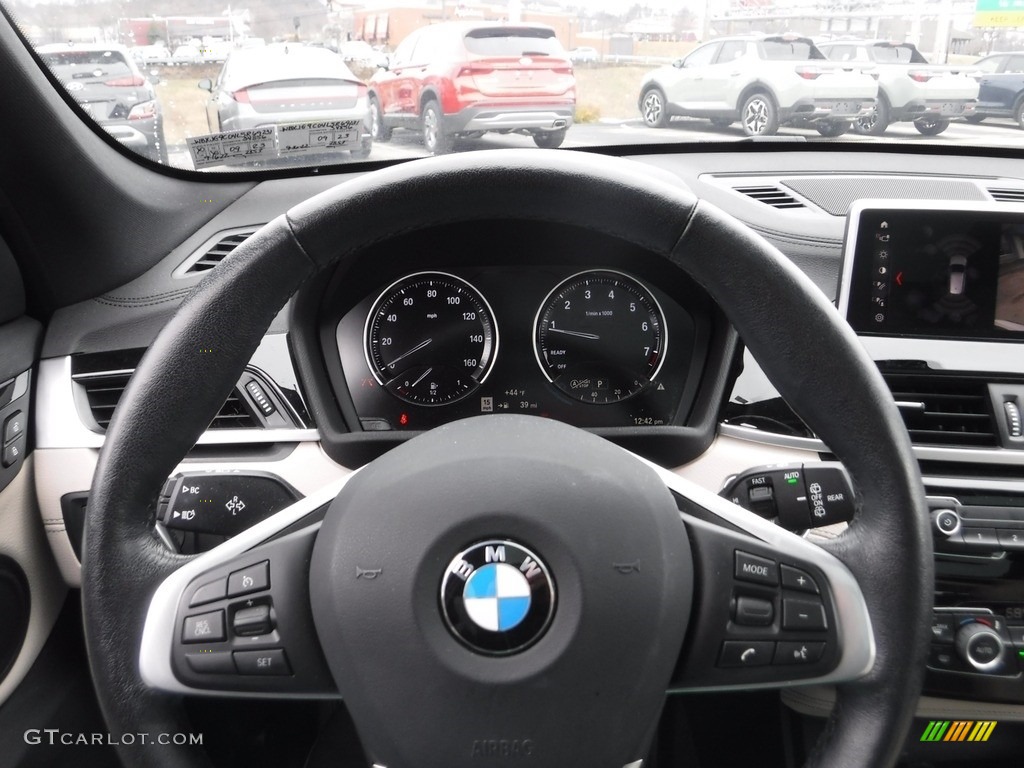 2020 X1 xDrive28i - Alpine White / Oyster/Black photo #21