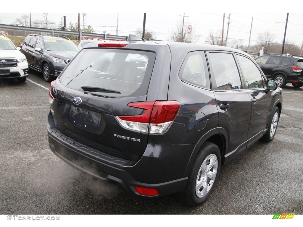 2019 Forester 2.5i - Dark Gray Metallic / Black photo #5