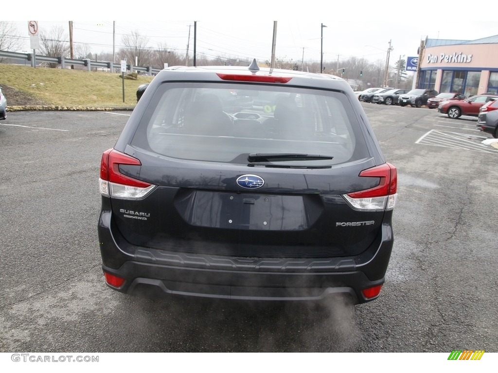 2019 Forester 2.5i - Dark Gray Metallic / Black photo #6