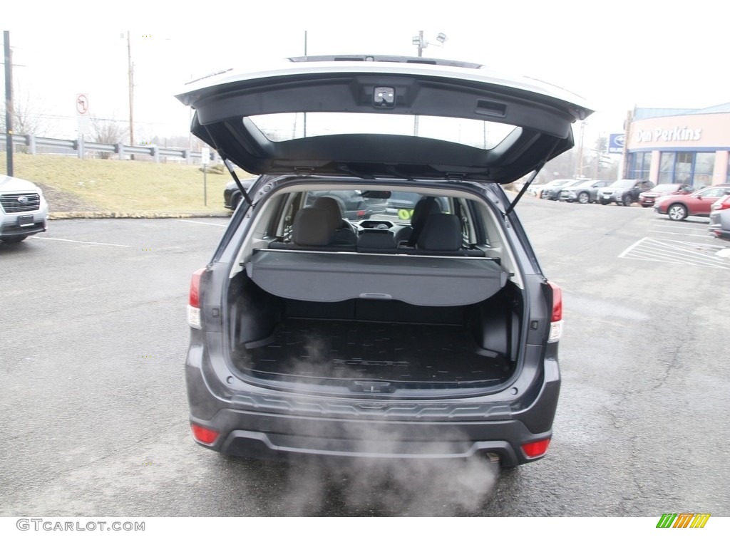2019 Forester 2.5i - Dark Gray Metallic / Black photo #13