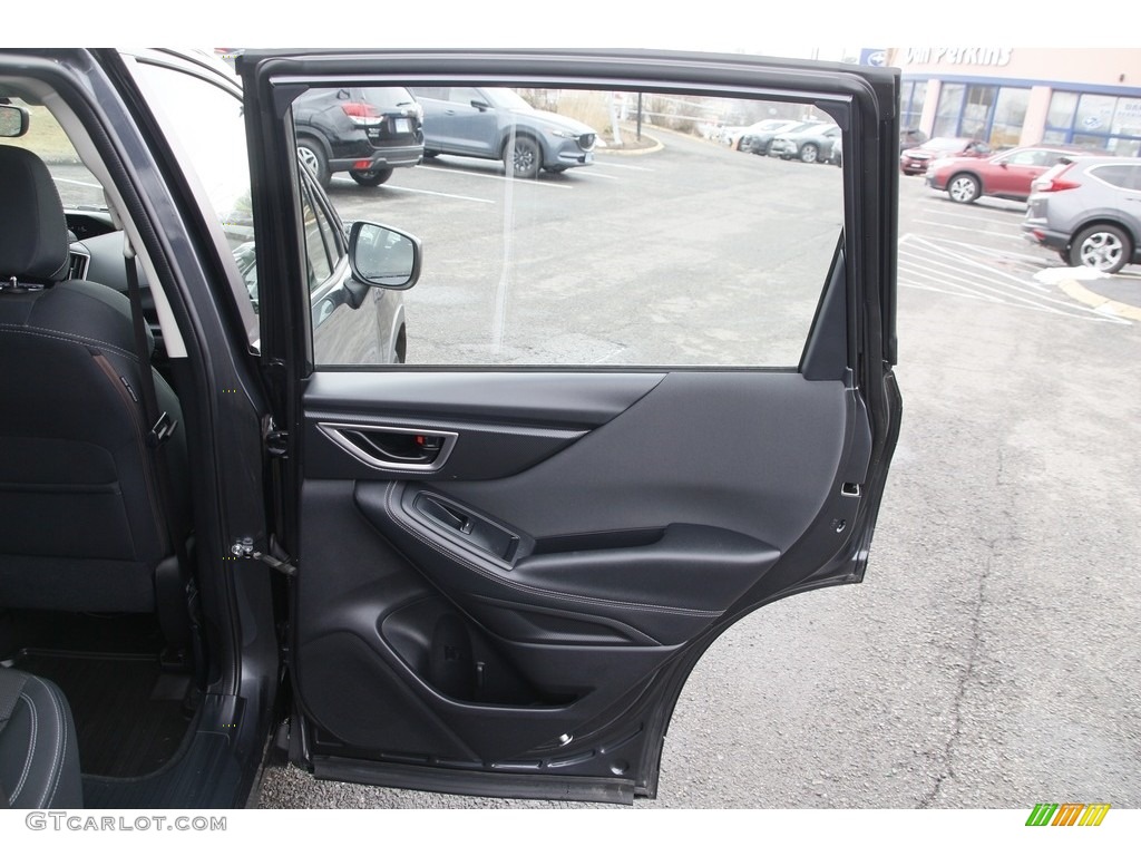2019 Forester 2.5i - Dark Gray Metallic / Black photo #14