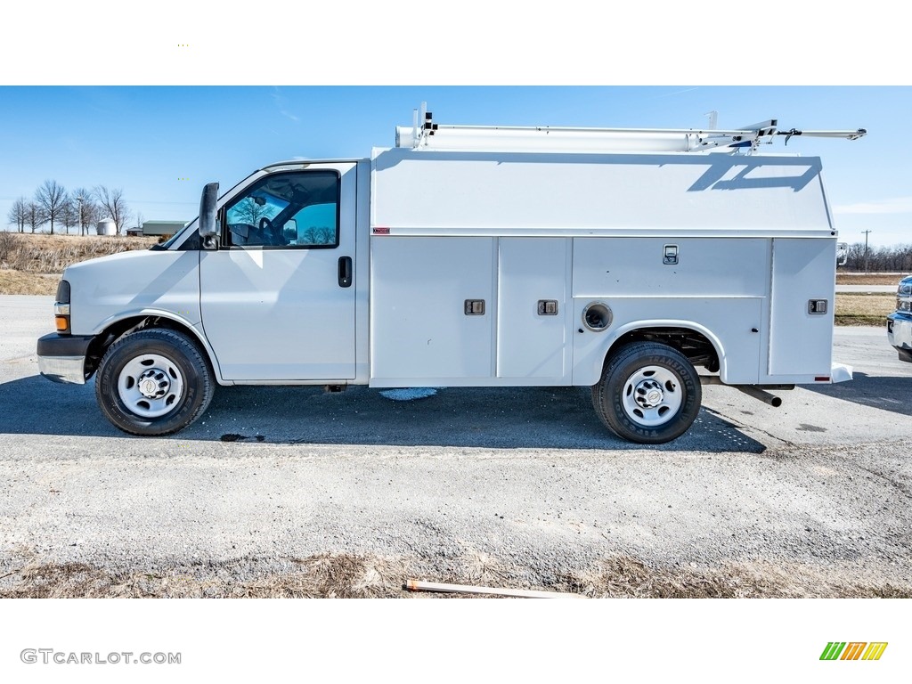 2012 Express Cutaway 3500 Commercial Utility Truck - Summit White / Pewter photo #10