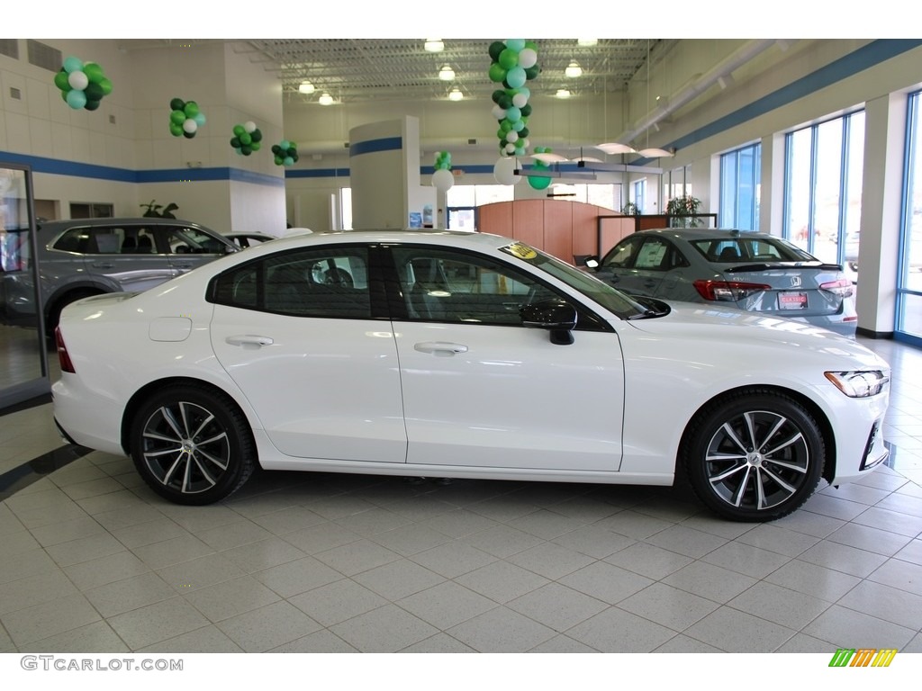 Crystal White Metallic 2022 Volvo S60 B5 Momentum Exterior Photo #145708397