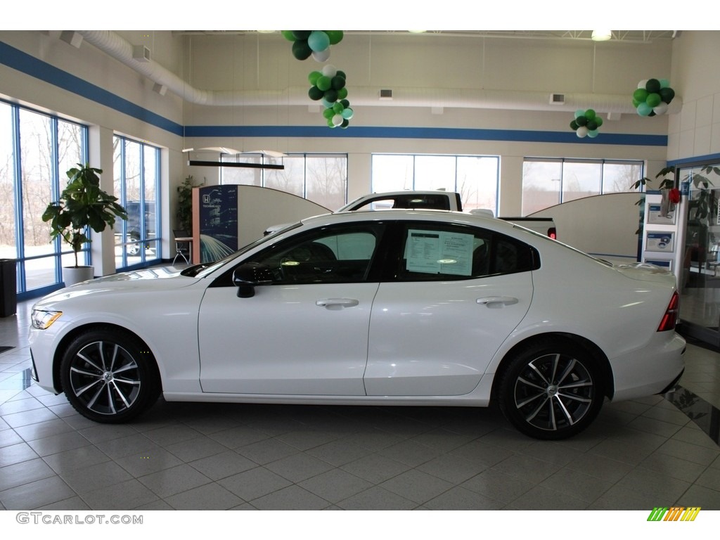 Crystal White Metallic 2022 Volvo S60 B5 Momentum Exterior Photo #145708517
