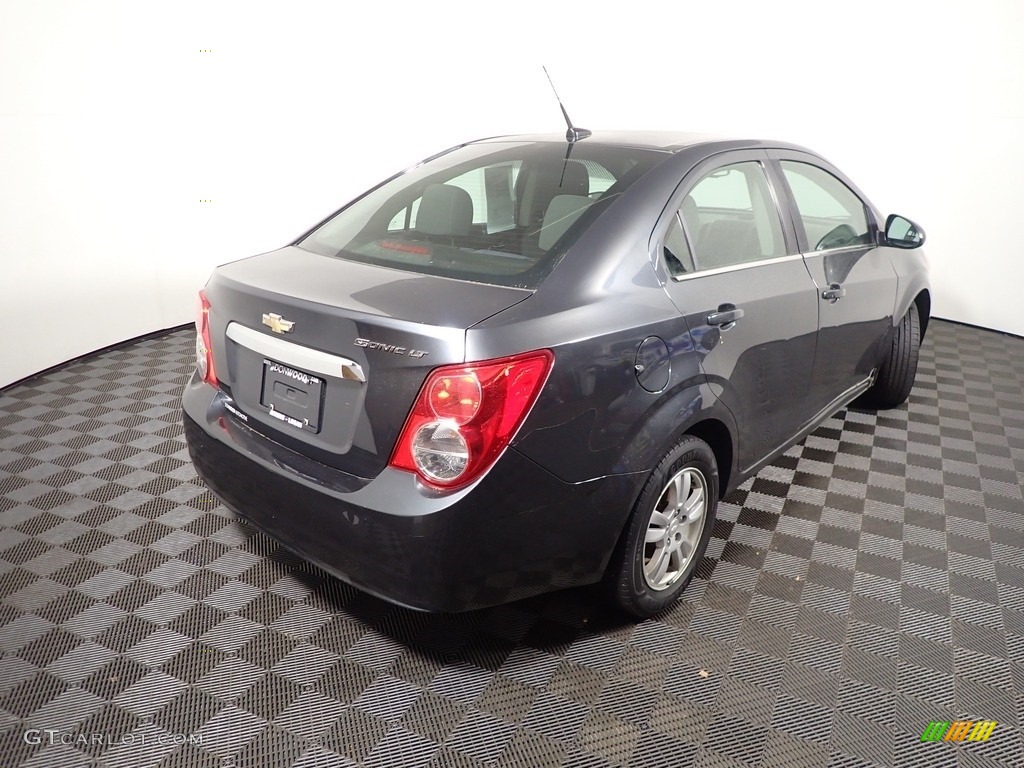 2014 Sonic LT Sedan - Ashen Gray Metallic / Jet Black/Dark Titanium photo #15