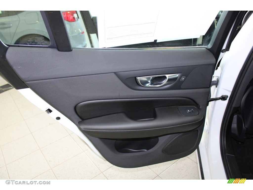 2022 Volvo S60 B5 Momentum Charcoal Door Panel Photo #145708761