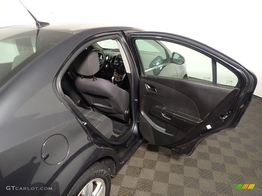 2014 Sonic LT Sedan - Ashen Gray Metallic / Jet Black/Dark Titanium photo #30