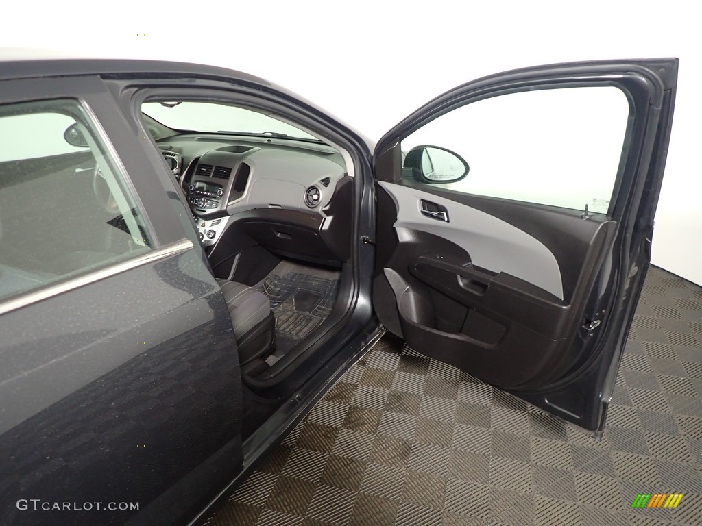 2014 Sonic LT Sedan - Ashen Gray Metallic / Jet Black/Dark Titanium photo #32