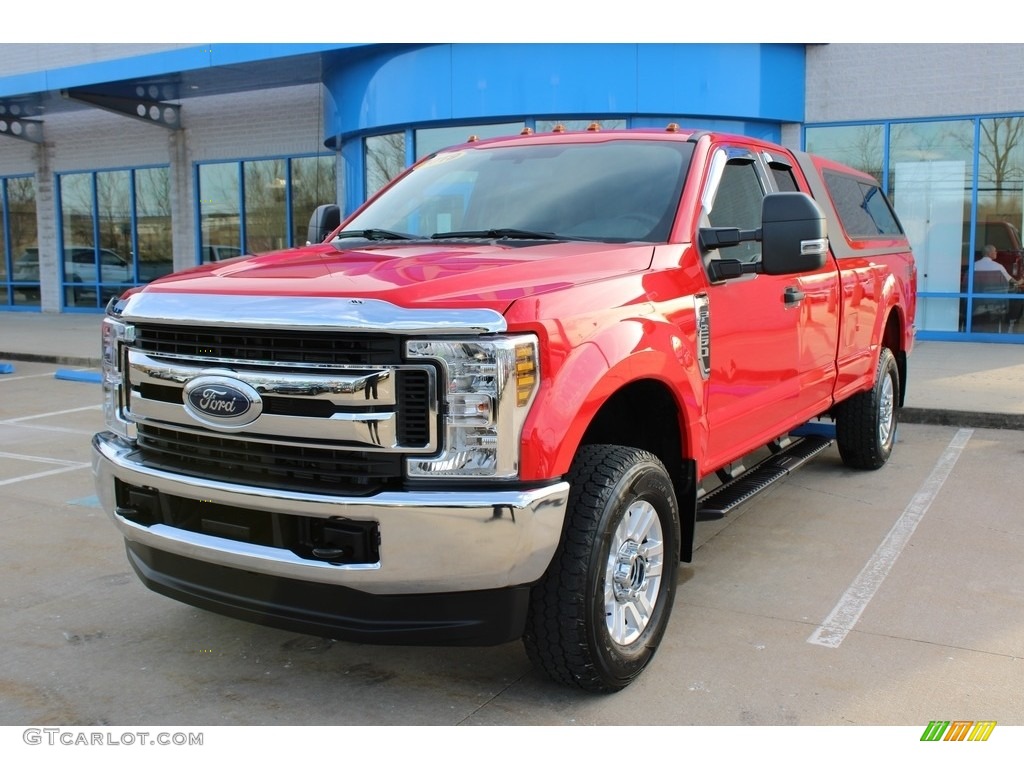 2019 F250 Super Duty XL SuperCab 4x4 - Race Red / Earth Gray photo #1