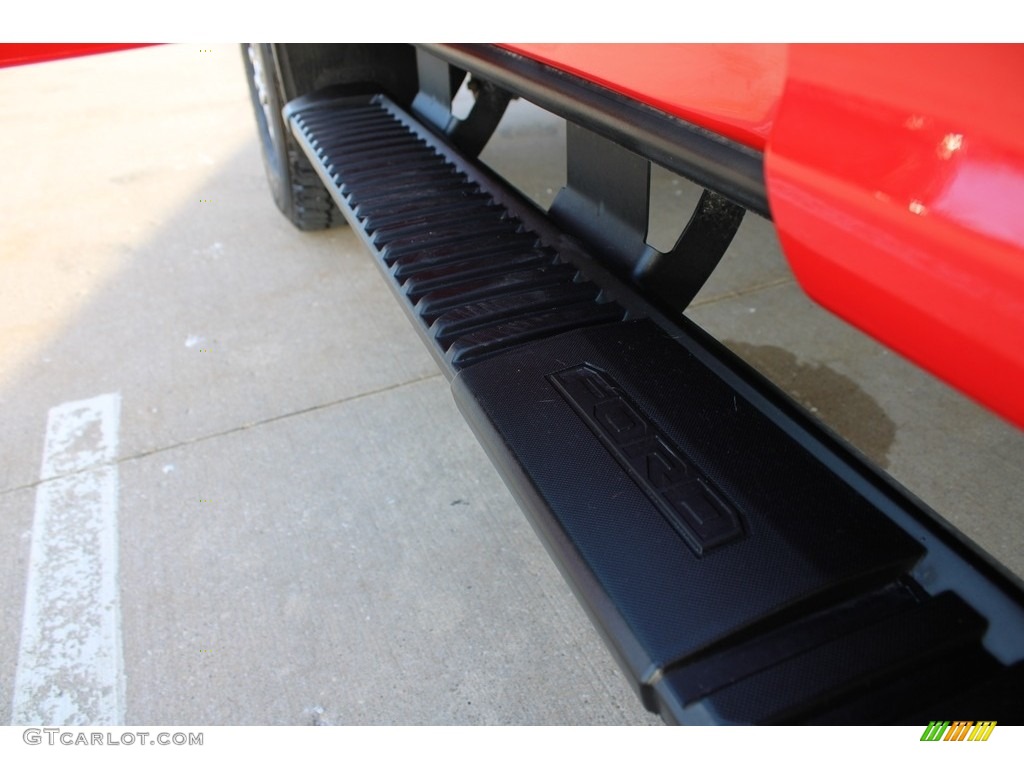 2019 F250 Super Duty XL SuperCab 4x4 - Race Red / Earth Gray photo #18