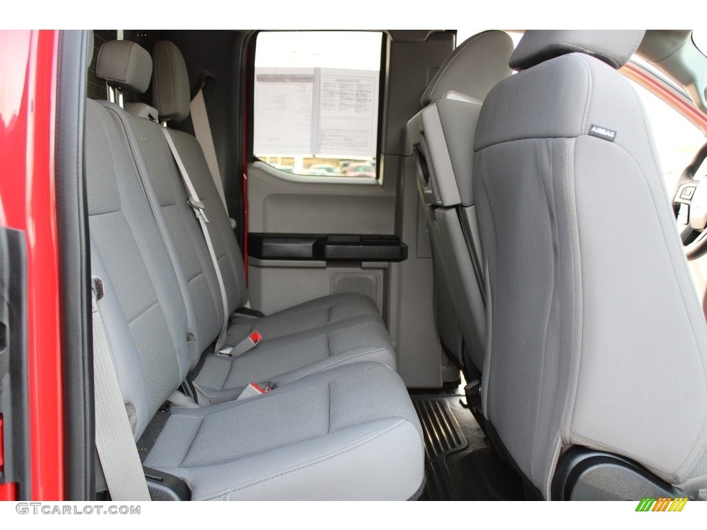 2019 F250 Super Duty XL SuperCab 4x4 - Race Red / Earth Gray photo #38