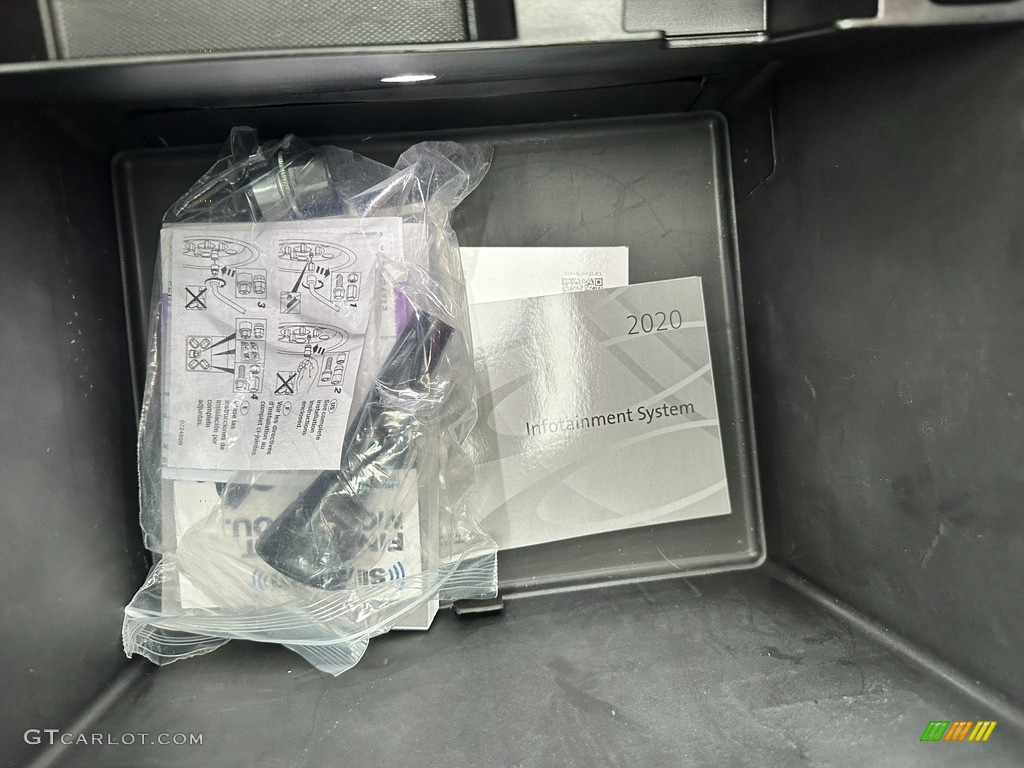 2020 Tahoe Premier 4WD - Summit White / Jet Black photo #42