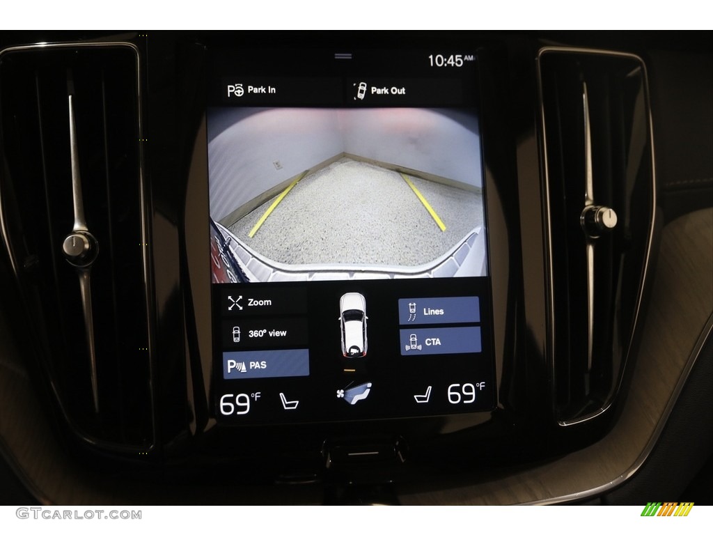 2018 Volvo XC60 T8 eAWD Plug-in Hybrid Controls Photo #145710014
