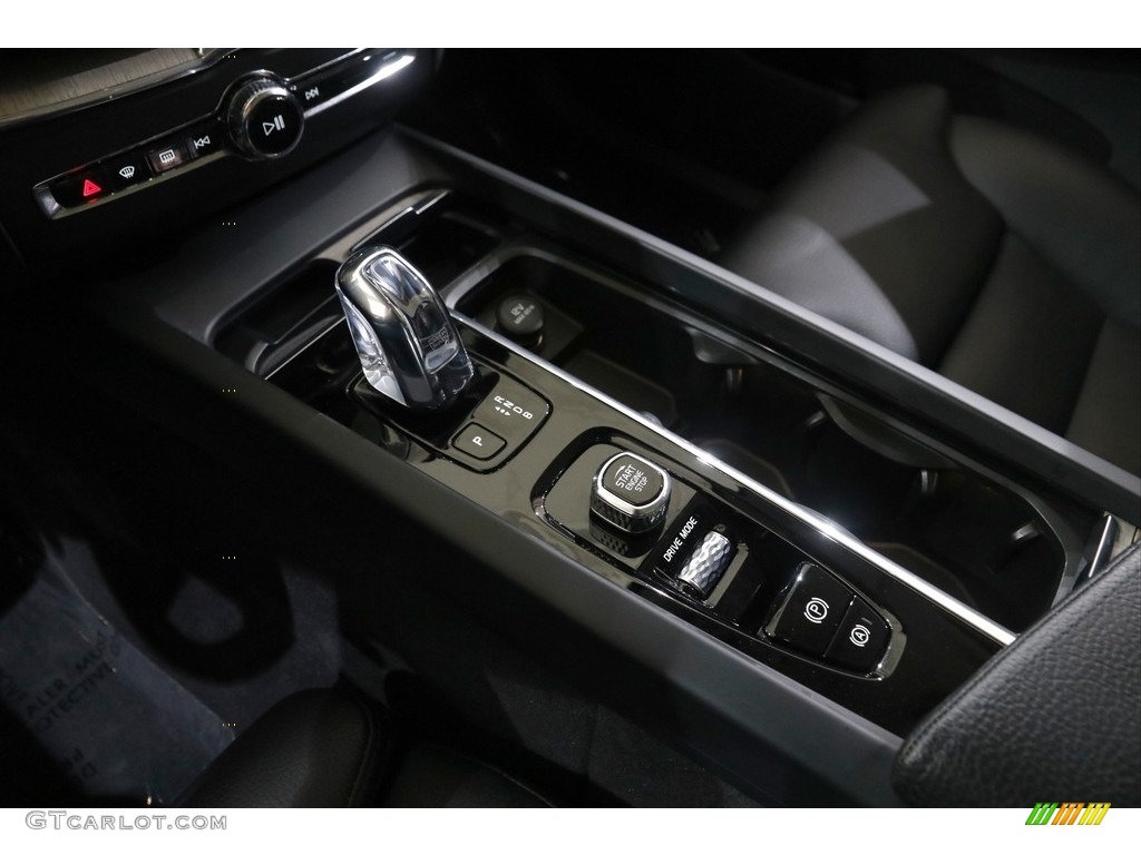2018 Volvo XC60 T8 eAWD Plug-in Hybrid Controls Photos