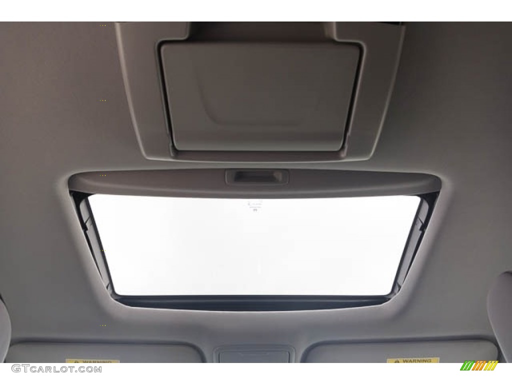 2023 Honda Odyssey Touring Sunroof Photo #145710167