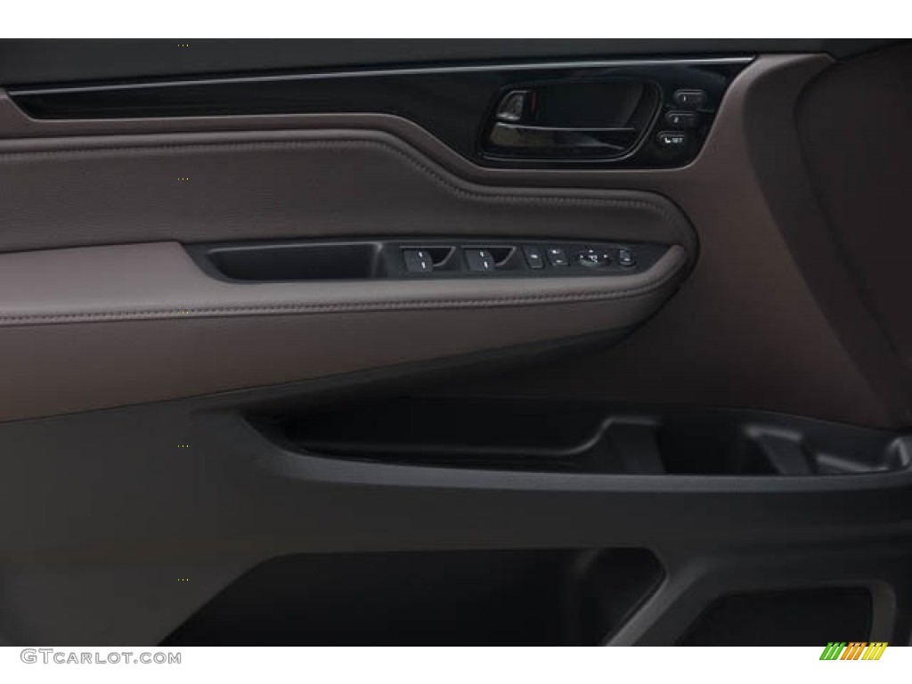 2023 Honda Odyssey Touring Mocha Door Panel Photo #145710296