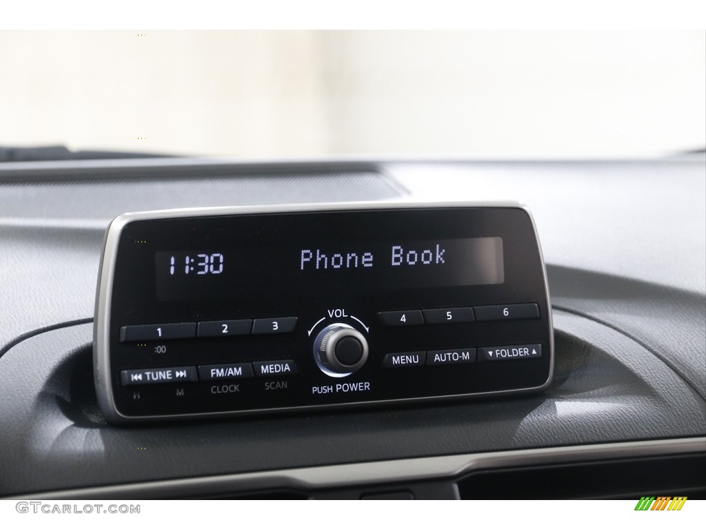 2014 MAZDA3 i Sport 5 Door - Liquid Silver Metallic / Black photo #11