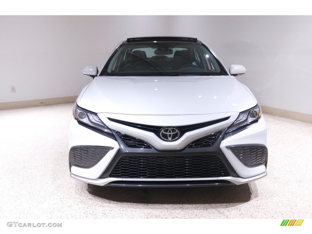 2022 Camry XSE AWD - Ice Edge / Black photo #2