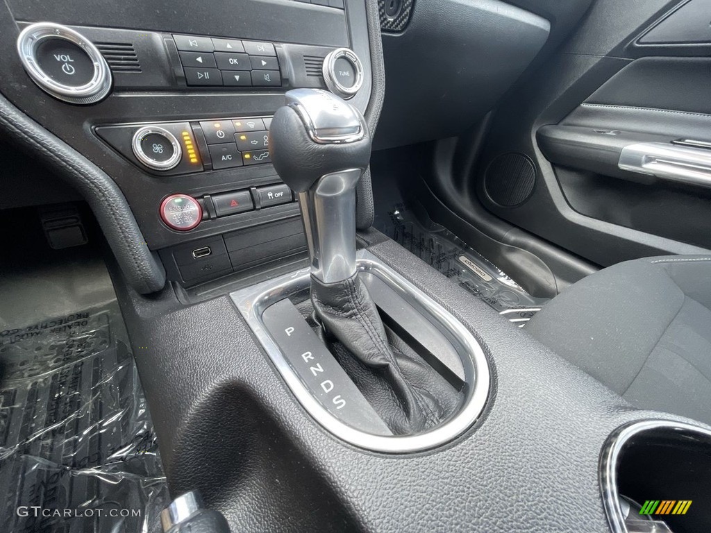 2020 Ford Mustang EcoBoost Fastback Transmission Photos