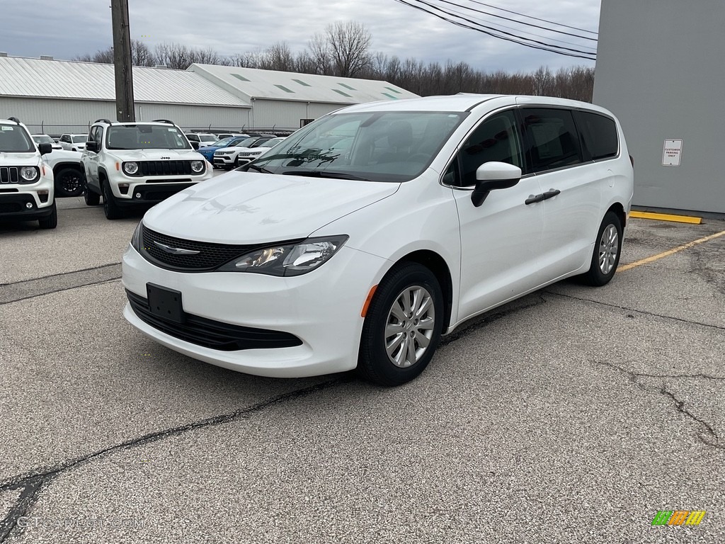 Bright White 2020 Chrysler Voyager L Exterior Photo #145715284