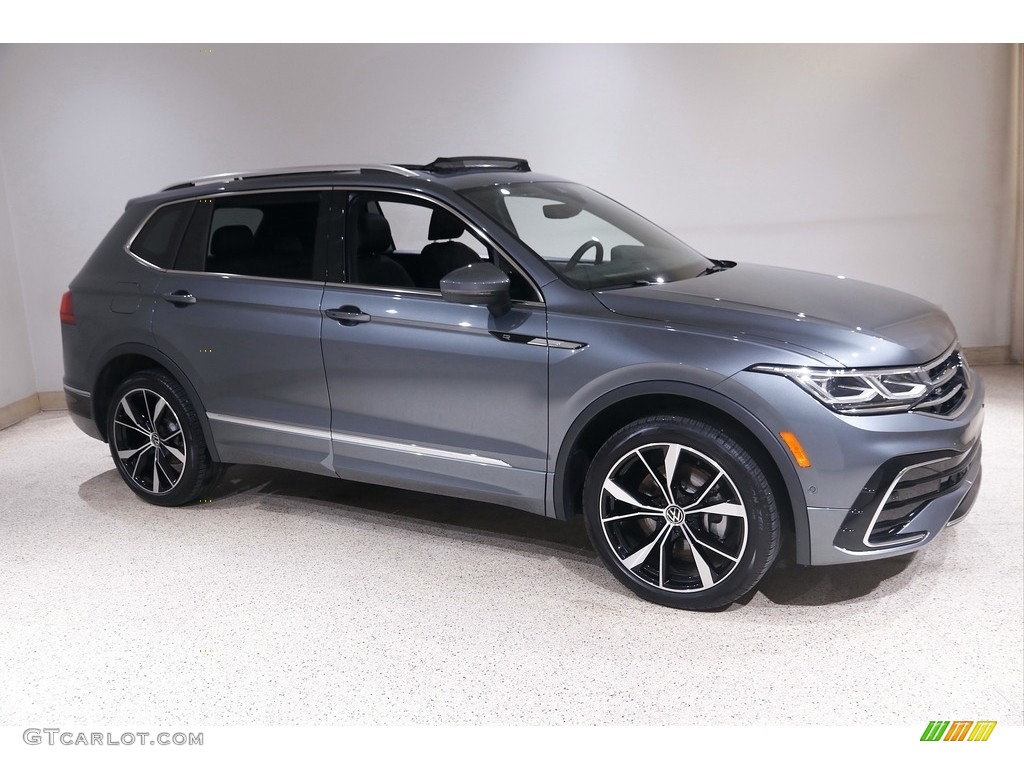 Platinum Gray Metallic 2022 Volkswagen Tiguan SEL R-Line 4Motion Exterior Photo #145715452