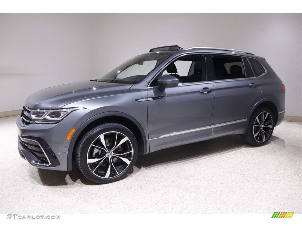 Platinum Gray Metallic 2022 Volkswagen Tiguan SEL R-Line 4Motion Exterior Photo #145715494